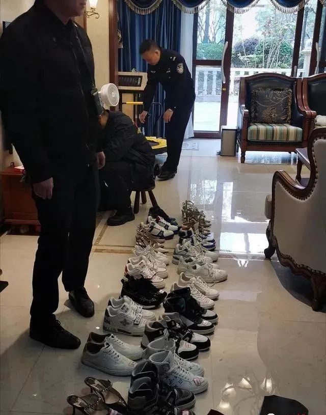 起底开豪车“炸街”90后跑分团伙：藏身网吧洗钱数百亿，36人被抓(图8)